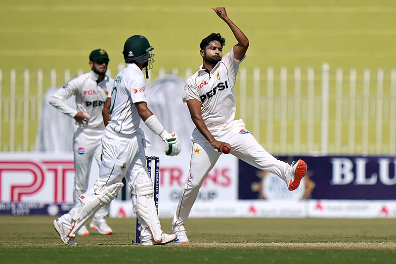 Pakistan vs Bangladesh 1st Test Day 3_ Pakistans Khurram Shahzad bowls against Bangladesh