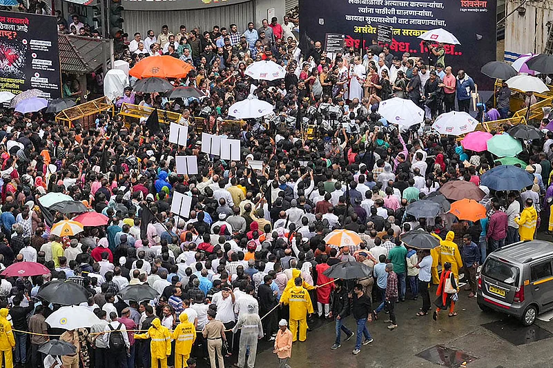 Protest against Badlapur Sexual Assault_6