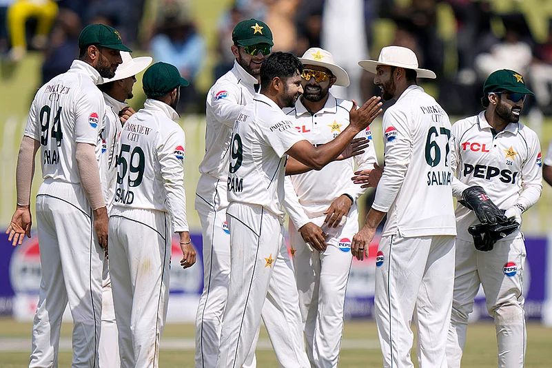 Pakistan vs Bangladesh 1st Test Day 3_ Khurram Shahzad celebrates wicket of Mominul Haque