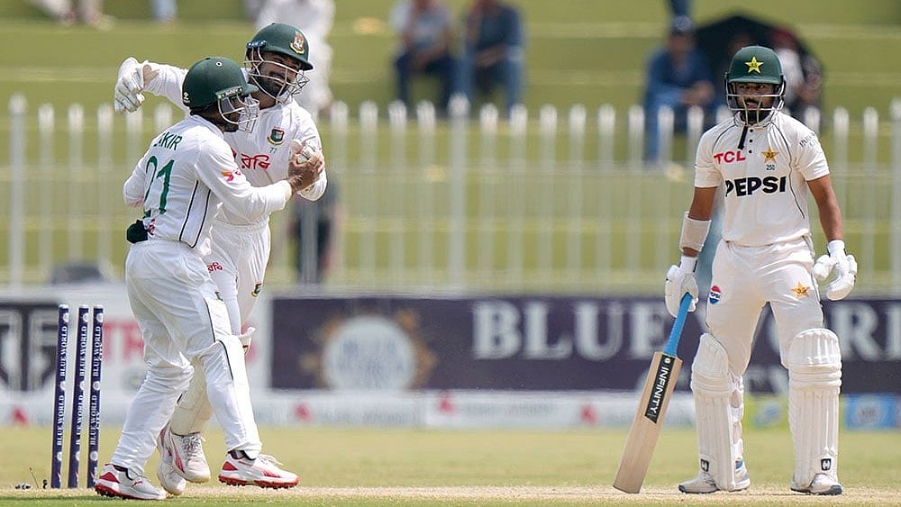 Photo: AP/Anjum Naveed : BAN vs PAK Test
