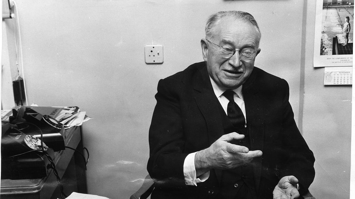 X/C4Paralympics : Sir Ludwig Guttmann, father of the Paralympic movement