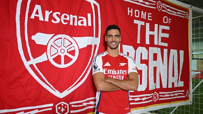 Arsenal-Mikel-Merino-football