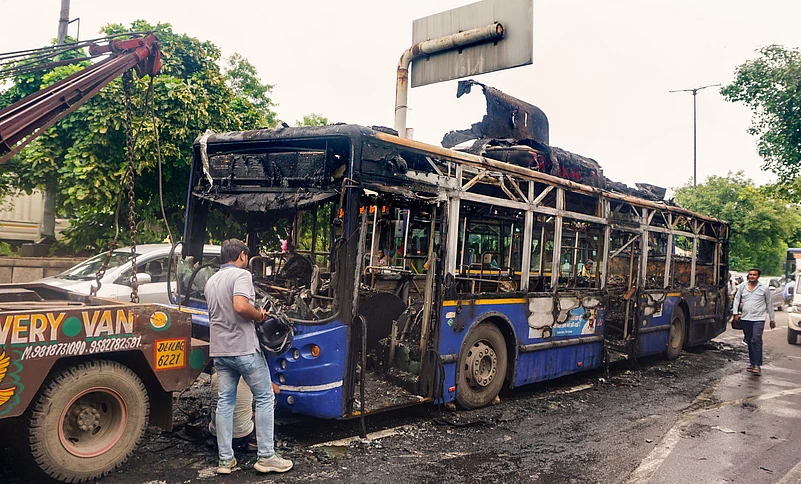 Delhi bus fire