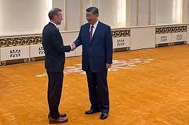 AP : Chinese President Xi Jinping with US National Security Adviser Jake Sullivan