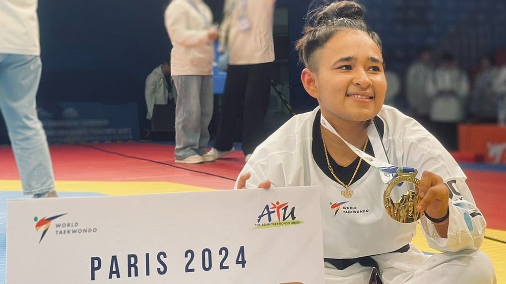 X | Aruna Tanwar  : Indian para woman taekwondo athlete Arun Tanwar. 