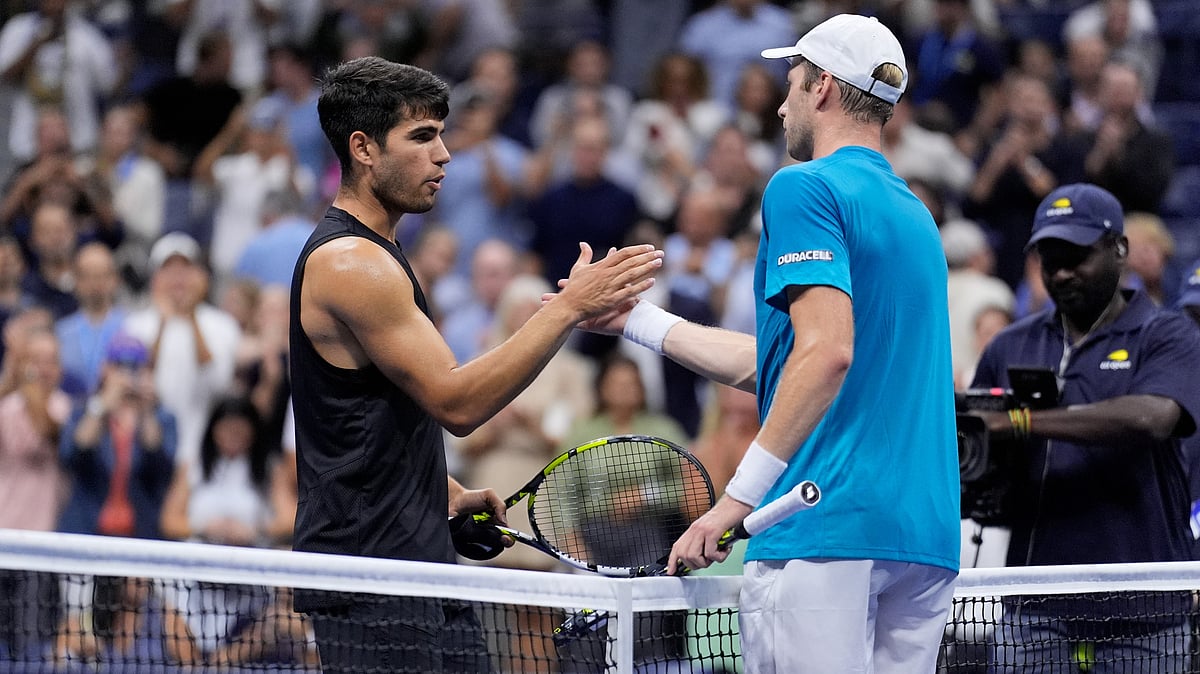 Matt Rourke/AP : Carlos Alcaraz loses to Botic van de Zandschulp at US Open