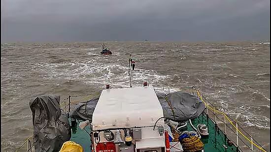 PTI : Cyclonic weather in Gujarat