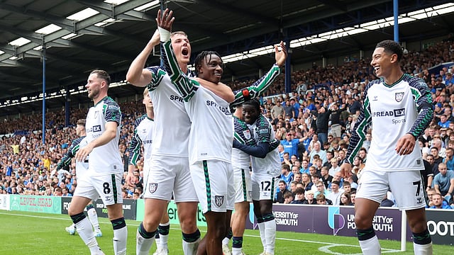 Portsmouth 1-3 Sunderland, EFL Championship: League-Topping Team Dominates Opening Game - Match Report