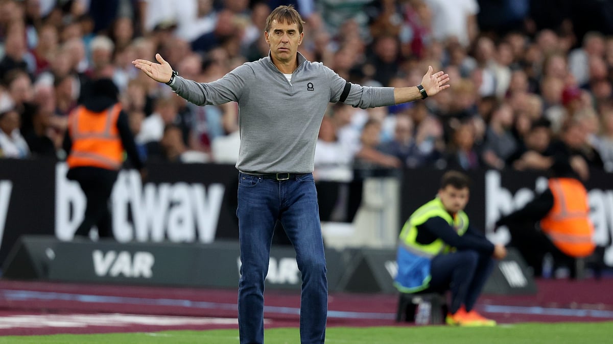 Julen Lopetegui on the touchline.