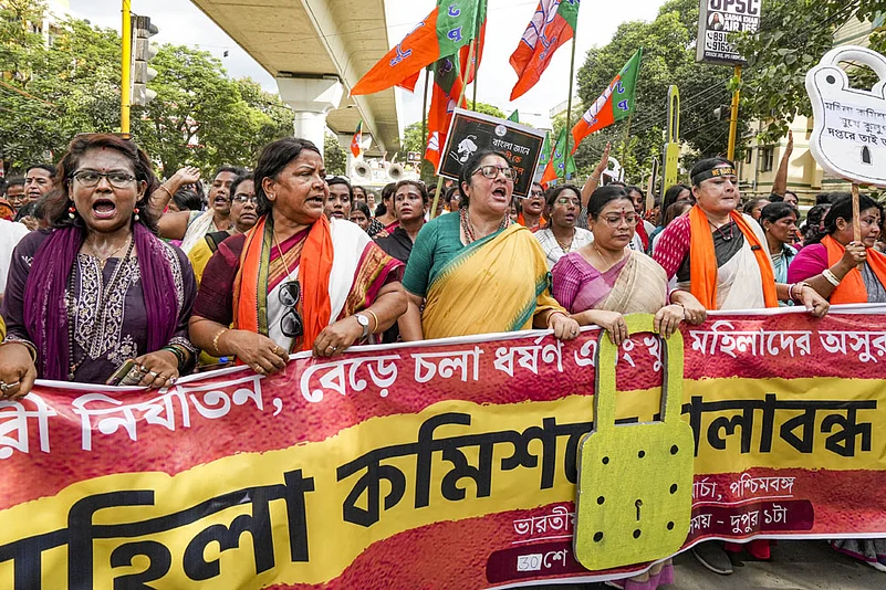 Locket Chatterjee and Agnimitra Paul, Mahila Morcha protest against Kolkata rape-murder case