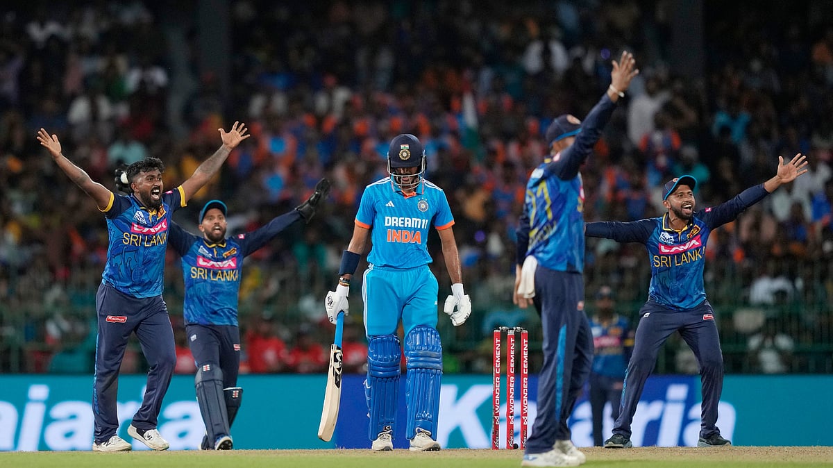 AP Photo/Eranga Jayawardena : Sri Lanka's Asitha Fernando and others unsuccessfully appeal for the wicket of India's Axar Patel during the second ODI cricket match between Sri Lanka and India in Colombo.