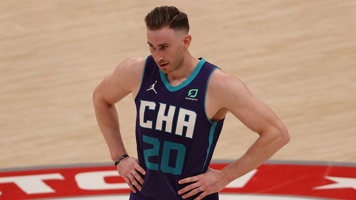 Injured Gordon Hayward during Hornets match