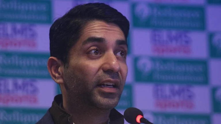 Abhinav Bindra bats for Indian athletes in Paris - File