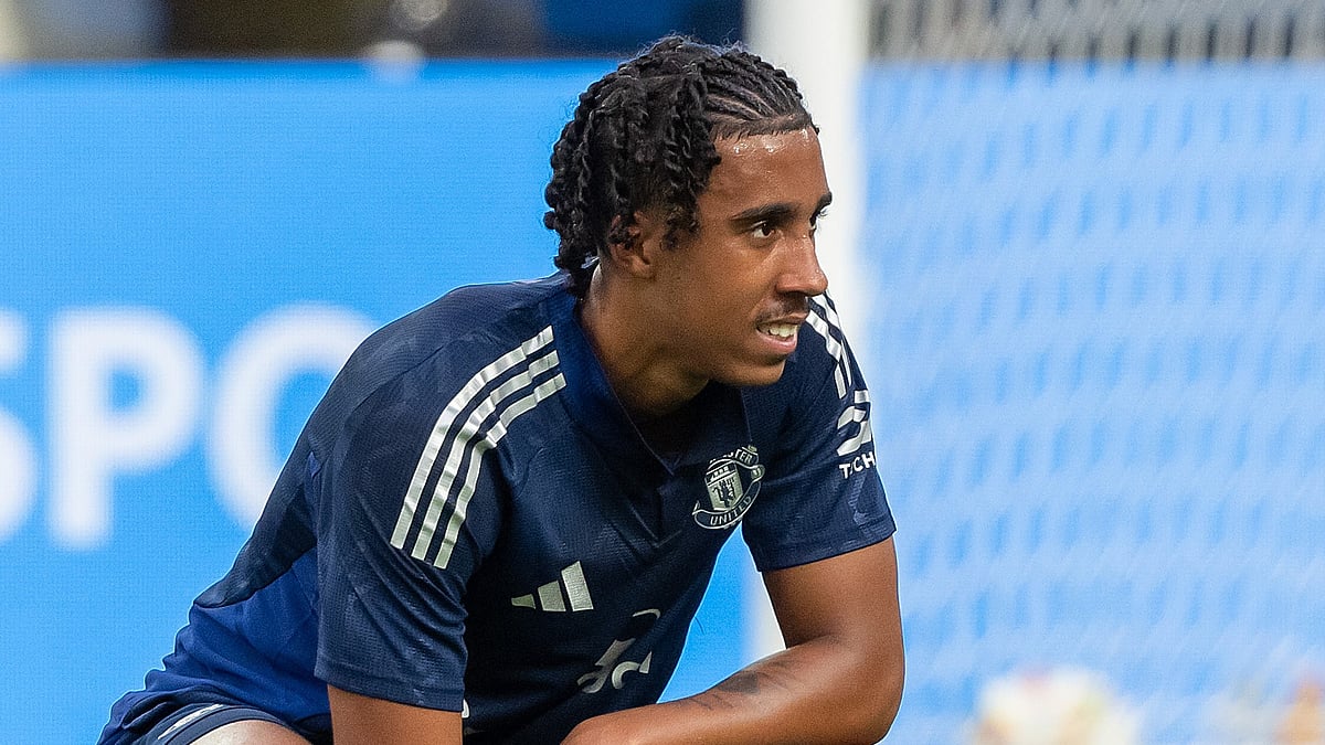 Manchester United defender Leny Yoro.