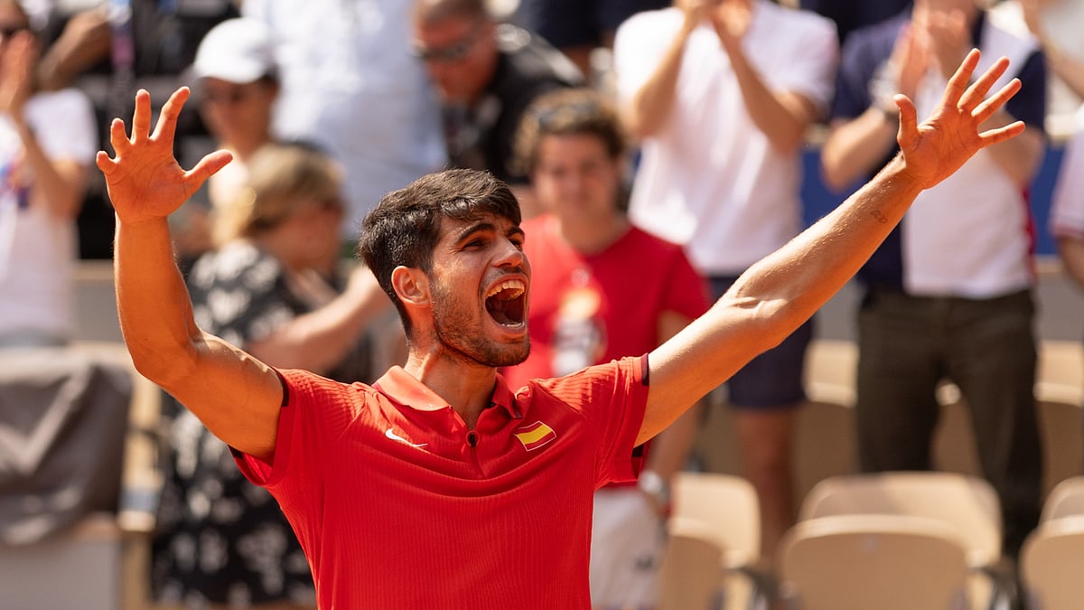 Carlos Alcaraz will face Novak Djokovic in the final - null