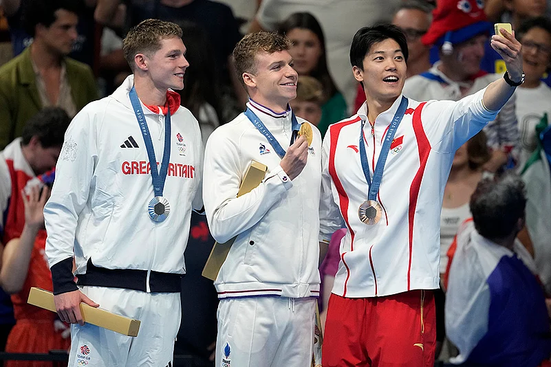 2024 Paris Summer Olympics Swimming mens 200-meter individual medley final_4