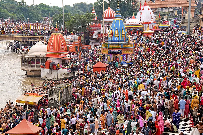 Somvati Amavasya bath: Devotees gather to take holy dip in the Ganga river in Haridwar