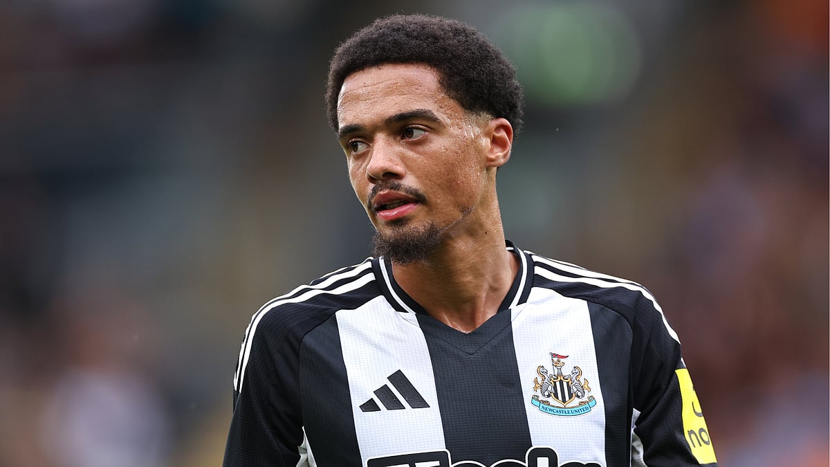 Jamal Lewis has joined Sao Paulo on loan from Newcastle United