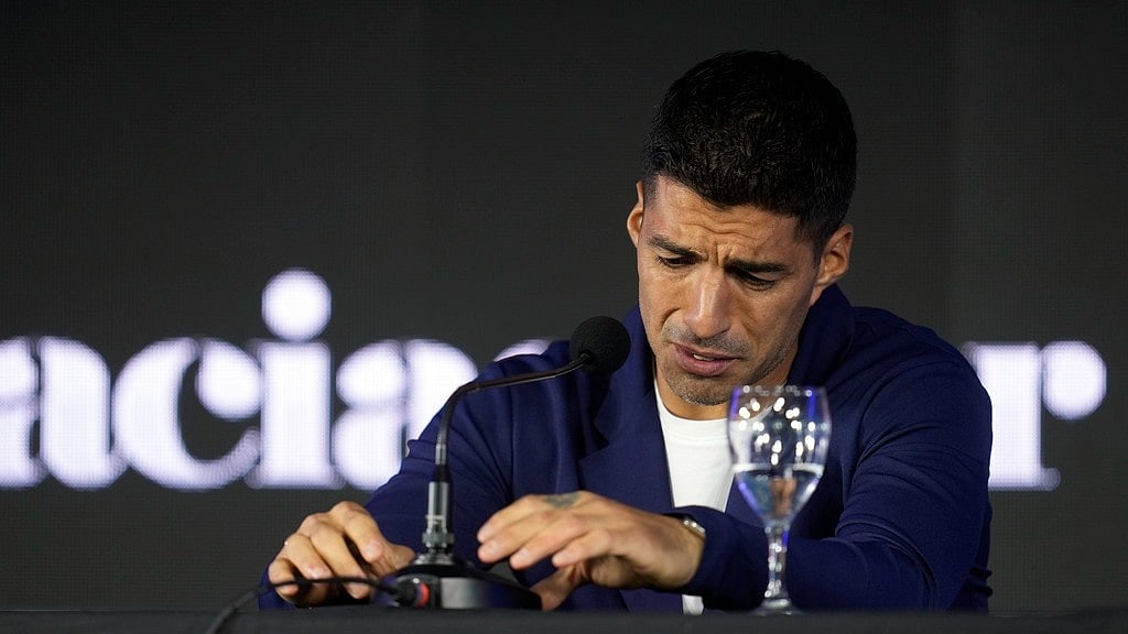 luis-suarez-to-retire-after-uruguay-vs-paraguay-fifa-world-cup-2026-qualifier-ap-photo