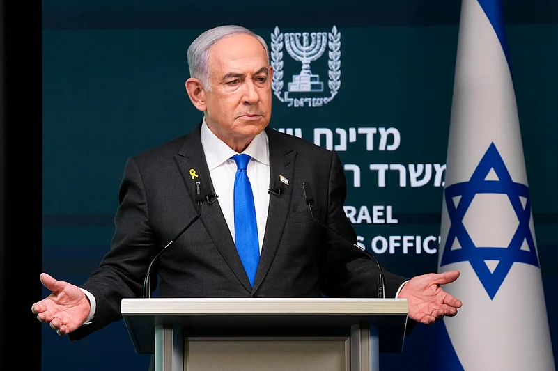 Israeli PM Benjamin Netanyahu hit out at the pressure of reaching a ceasefire deal |