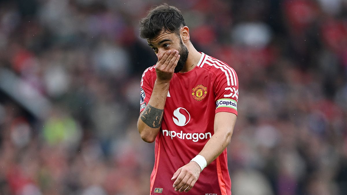 Bruno Fernandes looks dejected during Sunday's loss to Liverpool
