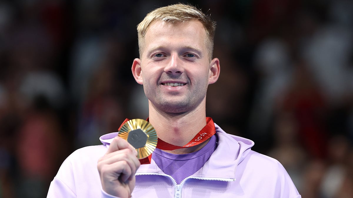 X/ @Para_swimming : Less than 24 hours after securing his first gold medal, Belarusian Paralympic swimmer Ihar Boki has added another to his collection by winning the men's 100m backstroke S13.