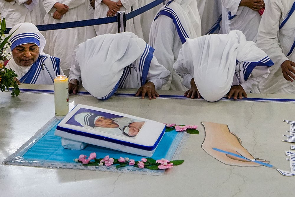 Photo: PTI/Swapan Mahapatra : Mother Teresa death anniversary
