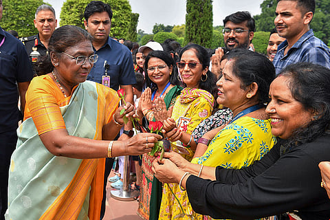 President meets teachers at Amrit Udyan