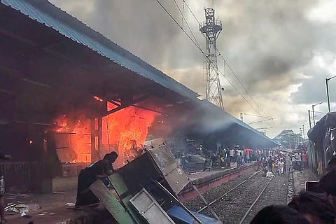 Fire at Ghutiari Sharif railway station