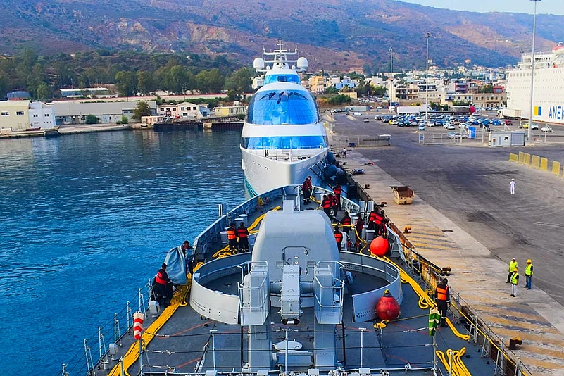 INS Tabar