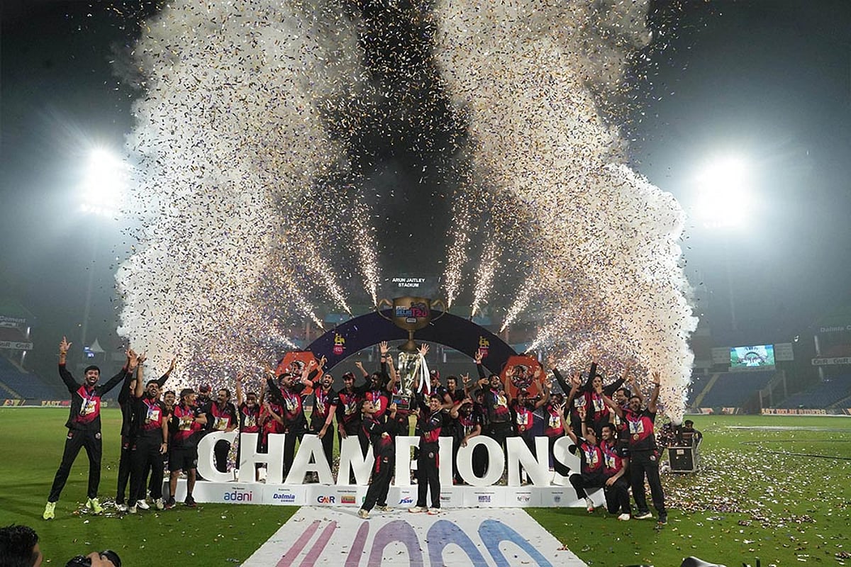 Delhi Premier League: South Delhi Superstarz vs East Delhi Riders