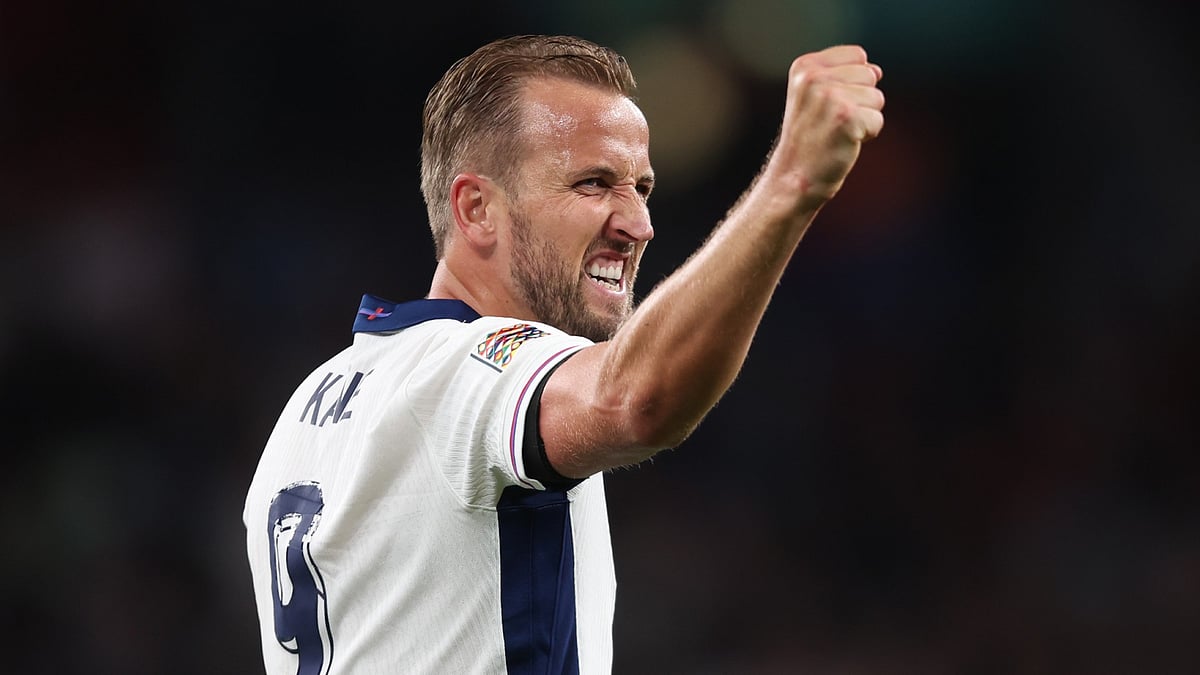Harry Kane celebrates against Finland