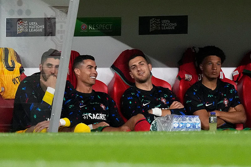 Football: Portugal vs Scotland Nations League Soccer 2024–25_10