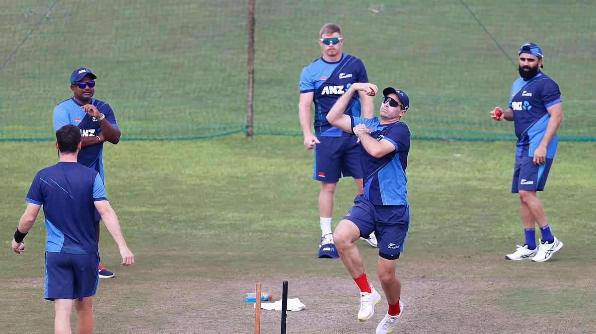 AP Photo : New Zealand's captain, Tim Southee, second right, along with teammates takes part in a practice session before the start of the second day of the only test cricket match between Afghanistan and New Zealand in Greater Noida.