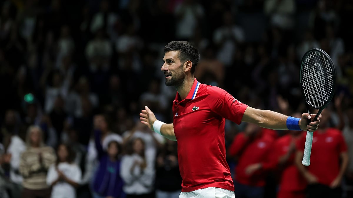 Djokovic celebrates victory - null