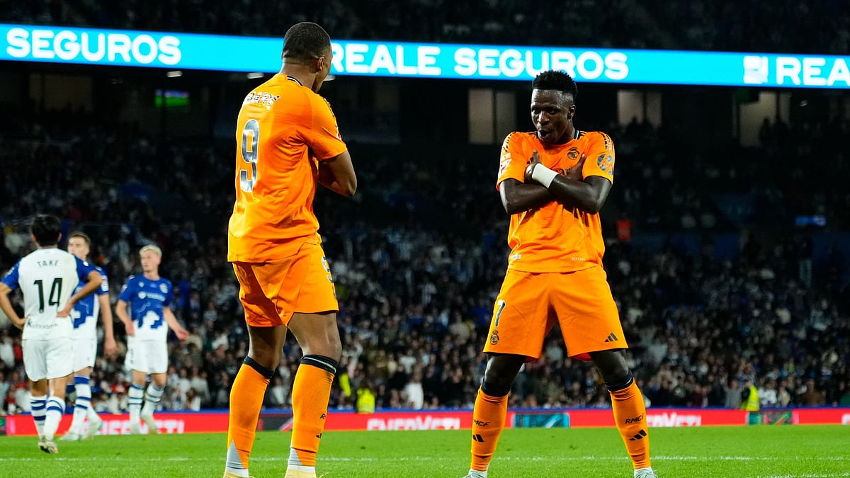 Vinicius-Mbappe-Real-Madrid-football