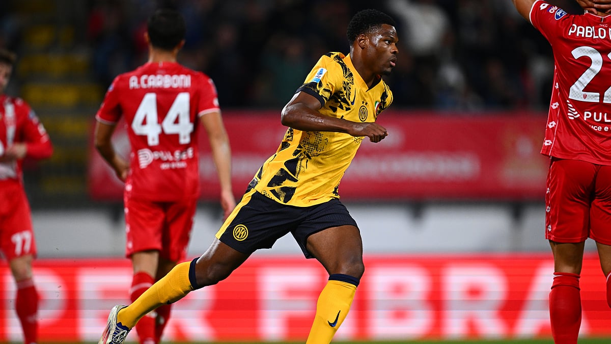 Denzel Dumfries salvaged a point for Inter