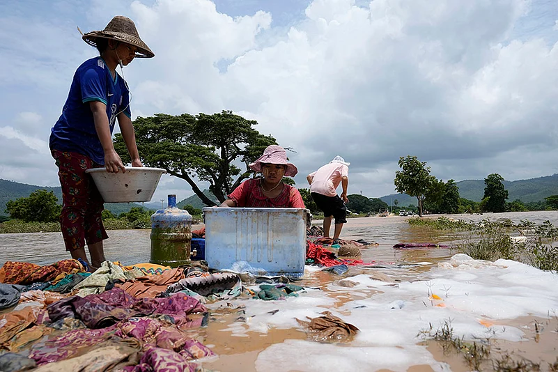 Myanmar floods after Typhoon Yagi_11