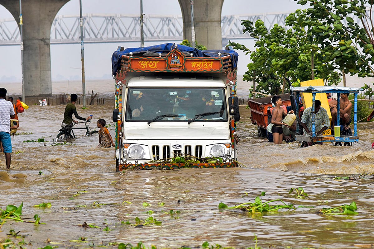 Water level of Ganga river rises_1