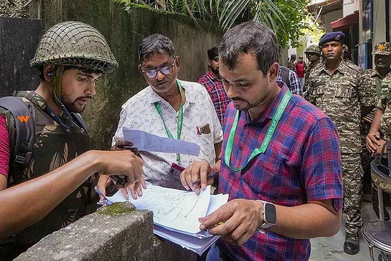 Enemy property dept surveys Kolkata building