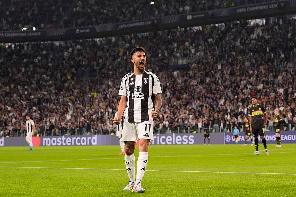 | Photo: Fabio Ferrari/LaPresse via AP : 2024-25 Champions League, Juventus and PSV Eindhoven: Juventus' Nico Gonzalez celebrates after scoring his side's third goal