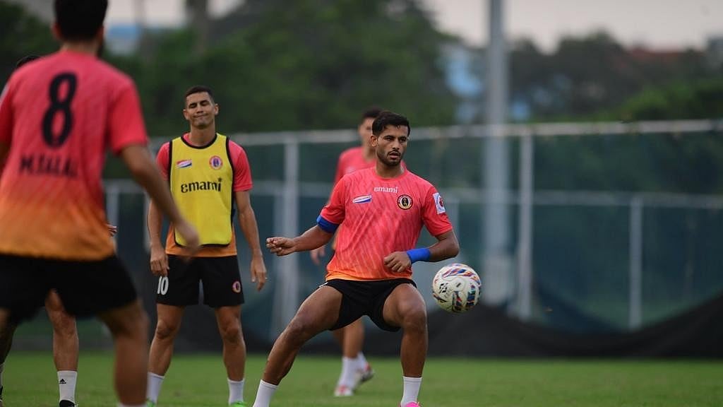 Photo: X | Torch Bearers : Anwar Ali during a practice session of East Bengal FC.