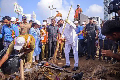 'Swachta Hi Seva' campaign in Mumbai