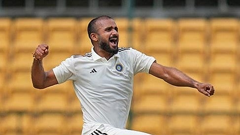 India Vs Bangladesh 1st Test Day 2: Akash Shines With Two Wickets As BAN Falter To 26/3 At Lunch