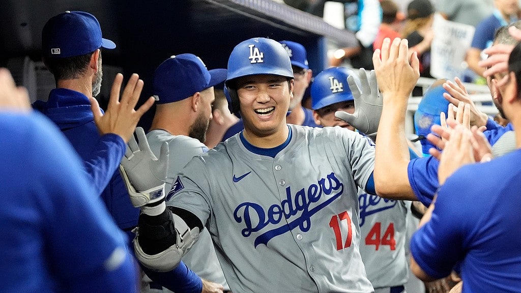 Los-angeles-dodger-shohei-ohtani-mlb-baseball