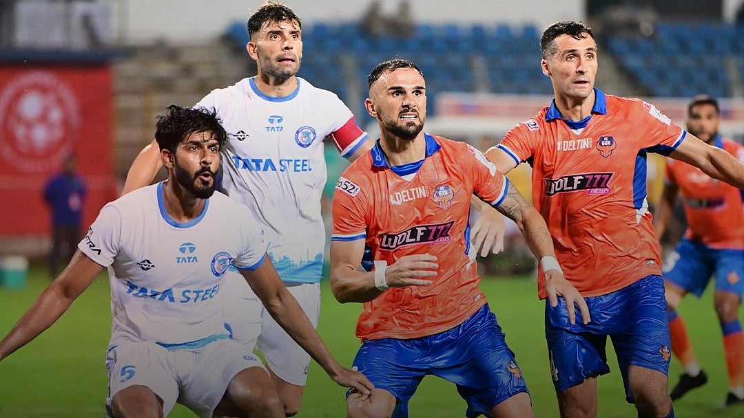 FC-Goa-ISL-Football-Photo-X