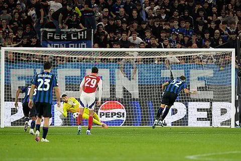 Champions League 2024-25, Atalanta Vs Arsenal: Atalanta's Mateo Retegui, right, misses to score a penalty