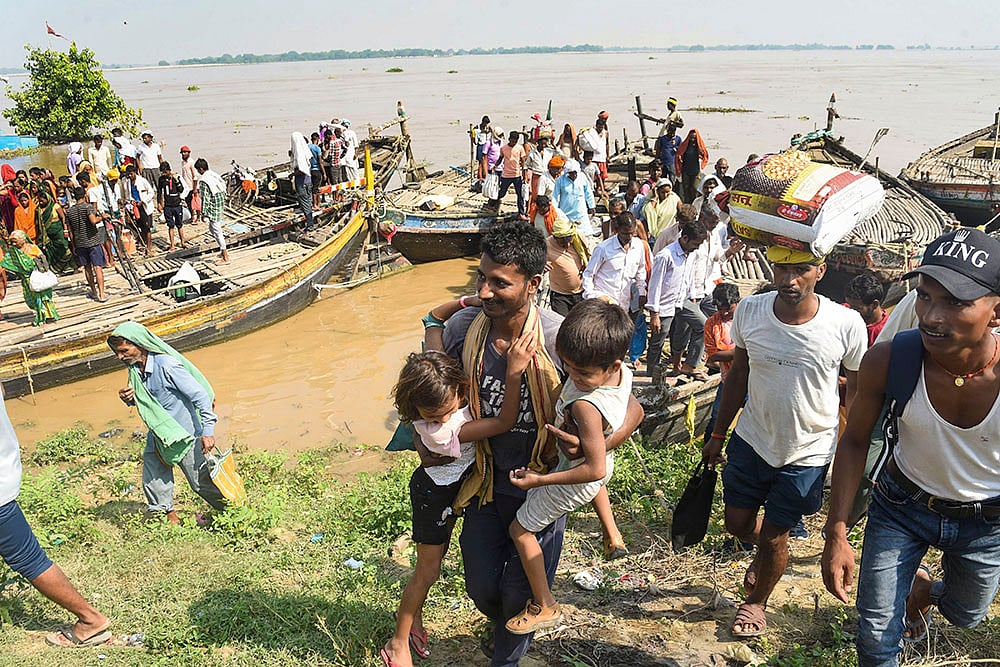 |  Photo: PTI : Bihar Flood: Ganga water level rises after rains