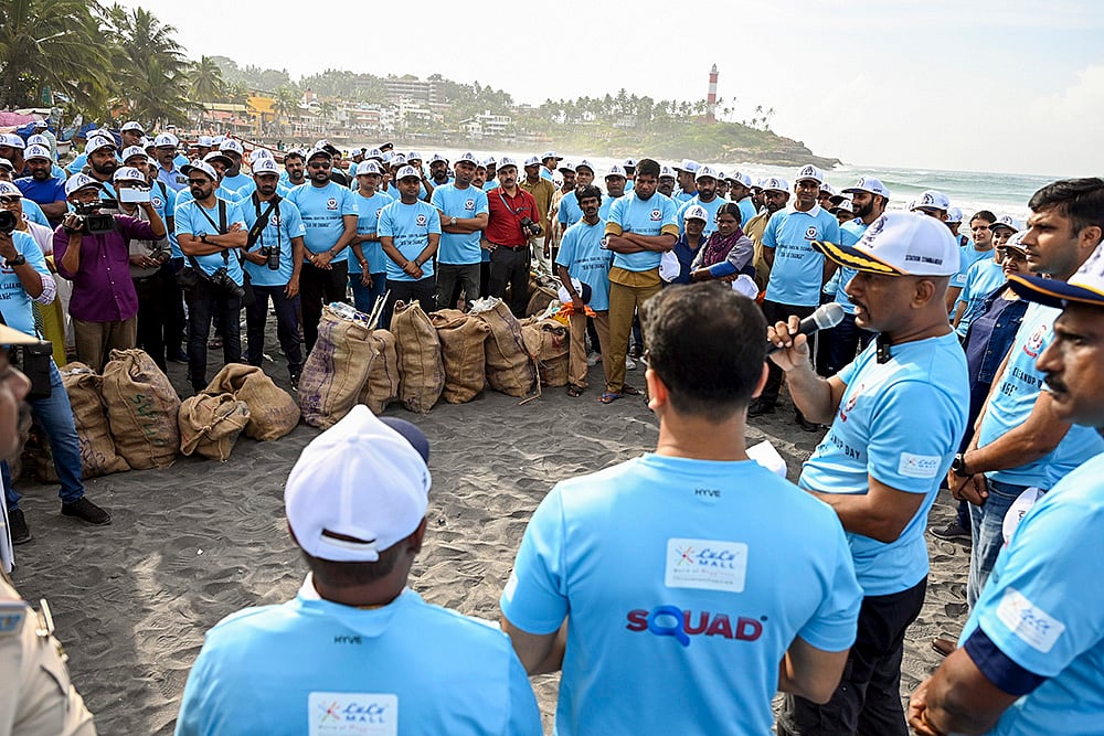 | Photo: PTI : International Coastal Cleanup Day in Kerala