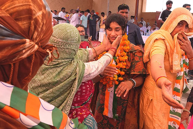 Olympic Wrestler Vinesh Phogat Campaigns for 2024 Haryana polls in Julana constituency_7